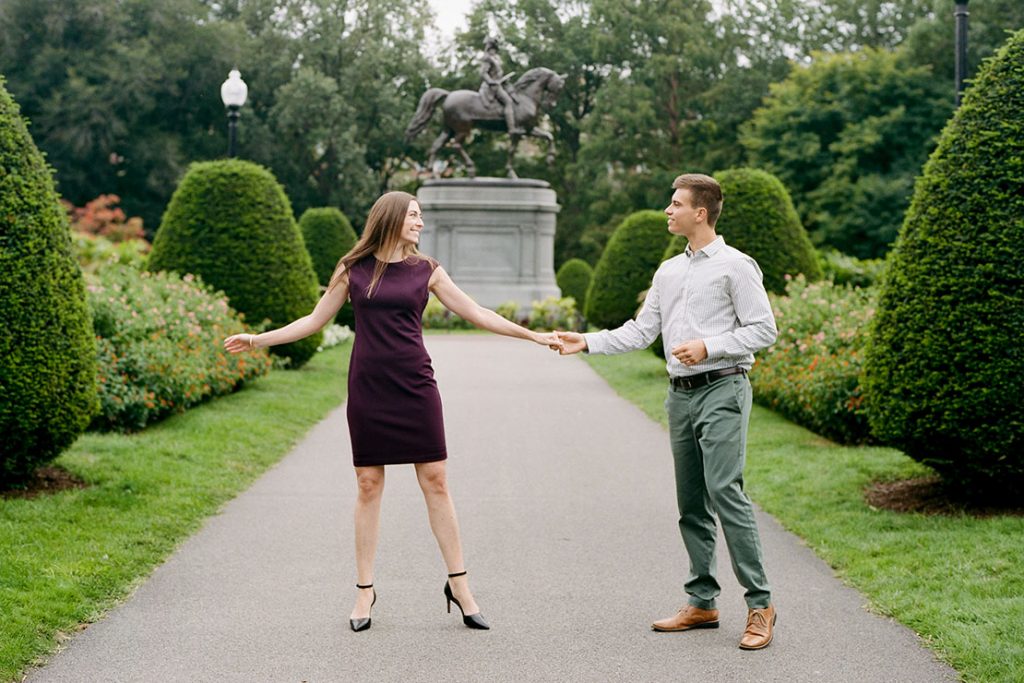Dancing in the Boston Public Garden | Boston Engagement Session | Heidi Vail Photography 